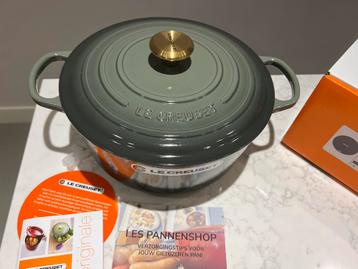 Nieuwe Le Creuset braadpan Thyme 28 cm in originele doos beschikbaar voor biedingen