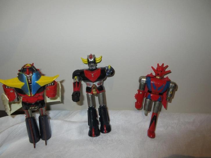 GOLDORAK figurines figuren in metaal soms niet volledig, Verzamelen, Stripfiguren, Ophalen