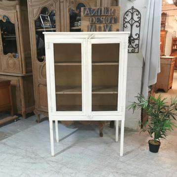 Antieke brocante kast om voedsel te drogen H 152 B 96 D 49 beschikbaar voor biedingen