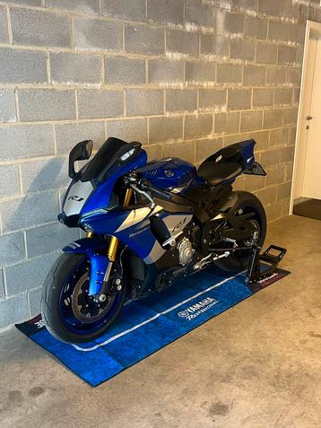Yamaha YZFR-1 / 74kW op papier!! / 2015 / 26.300km / Arrow beschikbaar voor biedingen