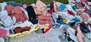 +/-500 kinderkleding voor meisjes/jongens. Van 0 maanden tot beschikbaar voor biedingen