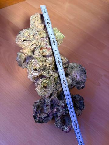 2 mooie stukken rift keramiek beschikbaar voor biedingen