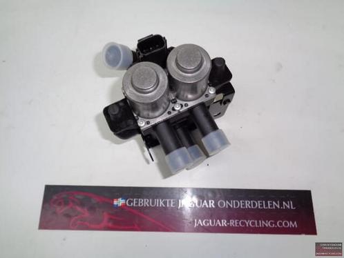 Kachel kleppenhuis XR822975REP Kachel ventiel / heater valve, Autos : Pièces & Accessoires, Climatisation & Chauffage, Jaguar