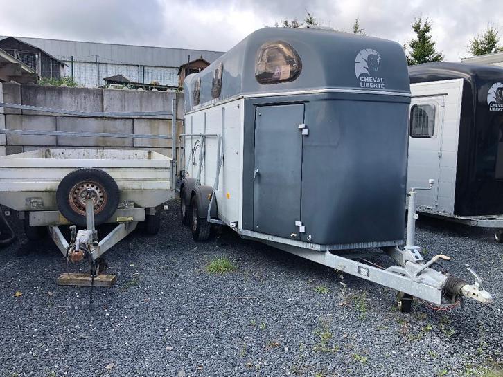 Van 4 chevaux ou bétaillère., Dieren en Toebehoren, Runderen