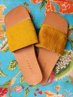 JIGSAW   TRES CHIC   trendy instekers ALL LEATHER, Geel, Gedragen, Sandalen of Muiltjes, JIGSAW