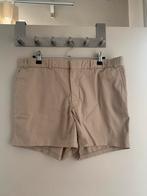 Beige short, Kort, Beige, Maat 42/44 (L), Ophalen of Verzenden