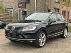 VW Touareg 3.0TDI - V6 - R Line - VW Exclusive - Euro6b, Auto's, Automaat, 4 deurs, Zwart, Leder