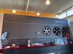 Showroom wand/etalage ALFA ROMEO/FIAT/ABARTH/JEEP, Ophalen, Zo goed als nieuw, Kunststof