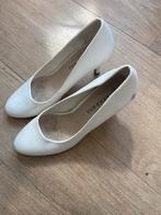 Witte hakken maat 39 en platschoen maat 39, Kleding | Dames, Schoenen, Ophalen