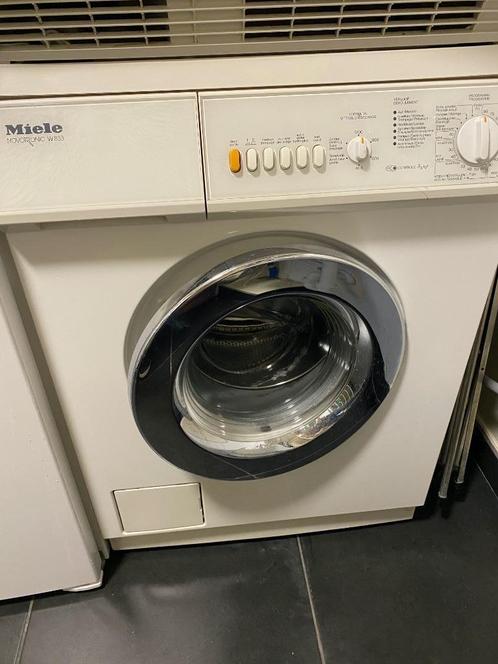 Miele Novotronic Wasmachine W833, Elektronische apparatuur, Wasmachines, Gebruikt, 4 tot 6 kg, 85 tot 90 cm, 1200 tot 1600 toeren