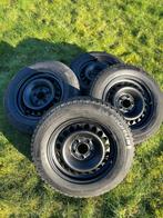 Mercedes velgen met nieuwe winterbanden 195/65/R15, Auto-onderdelen, Banden en Velgen, Ophalen, Gebruikt, 15 inch, Velg(en)