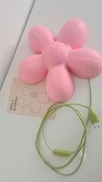 Wandlamp bloem Ikea in roze met groen, Kinderen en Baby's, Ophalen of Verzenden, Zo goed als nieuw, Lamp