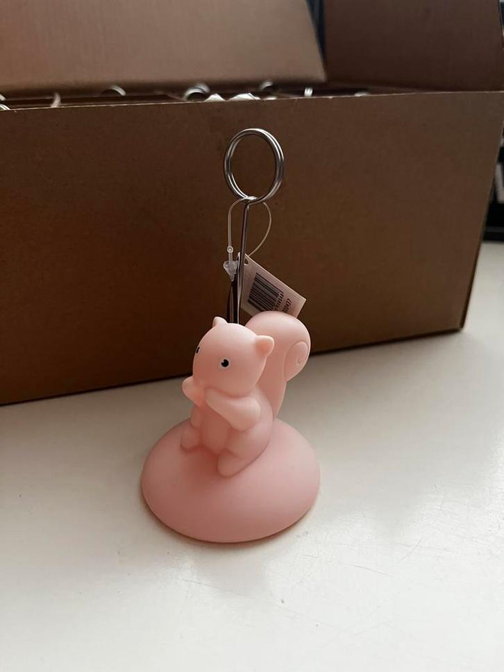 Roze eekhoorn fotohouder, Kinderen en Baby's, Kraamcadeaus en Geboorteborden, Nieuw, Kraamcadeau, Ophalen