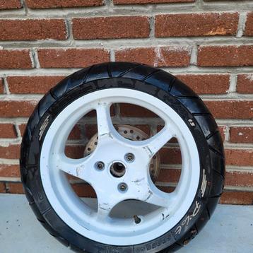 Yamaha aerox/ Nitro velg, Enlèvement ou Envoi, Comme neuf