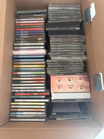 Honderden film DVDs en muziek cd’s beschikbaar voor biedingen