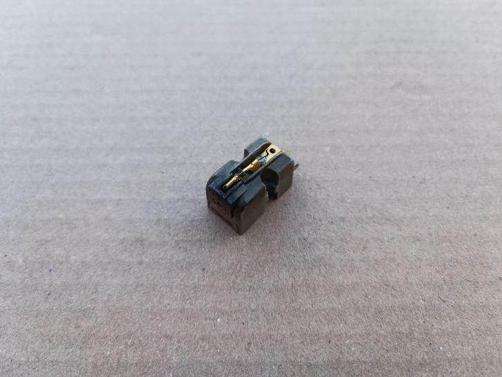 Element / Columbia CD (Div) jukebox, Verzamelen, Automaten | Jukeboxen, Verzenden