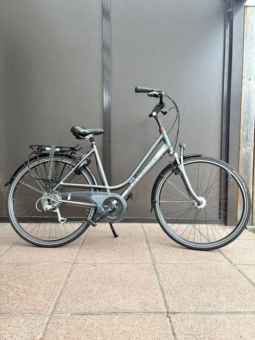 Meisjesfiets / Damesfiets Batavus als NIEUW, Fietsen en Brommers, Fietsen | Meisjes, Zo goed als nieuw, 26 inch of meer, Handrem