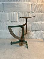 Brieven weegschaal, Enlèvement