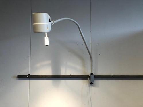 Derung medisch lampje met railbevestiging en schakelaar, Diversen, Verpleegmiddelen