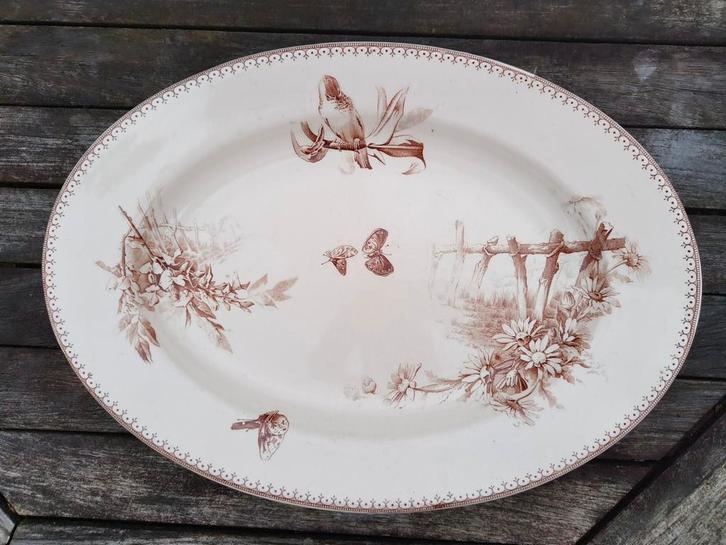 Antieke schaal Malaga van Petrus Regout, Antiek en Kunst, Antiek | Schalen, Ophalen of Verzenden