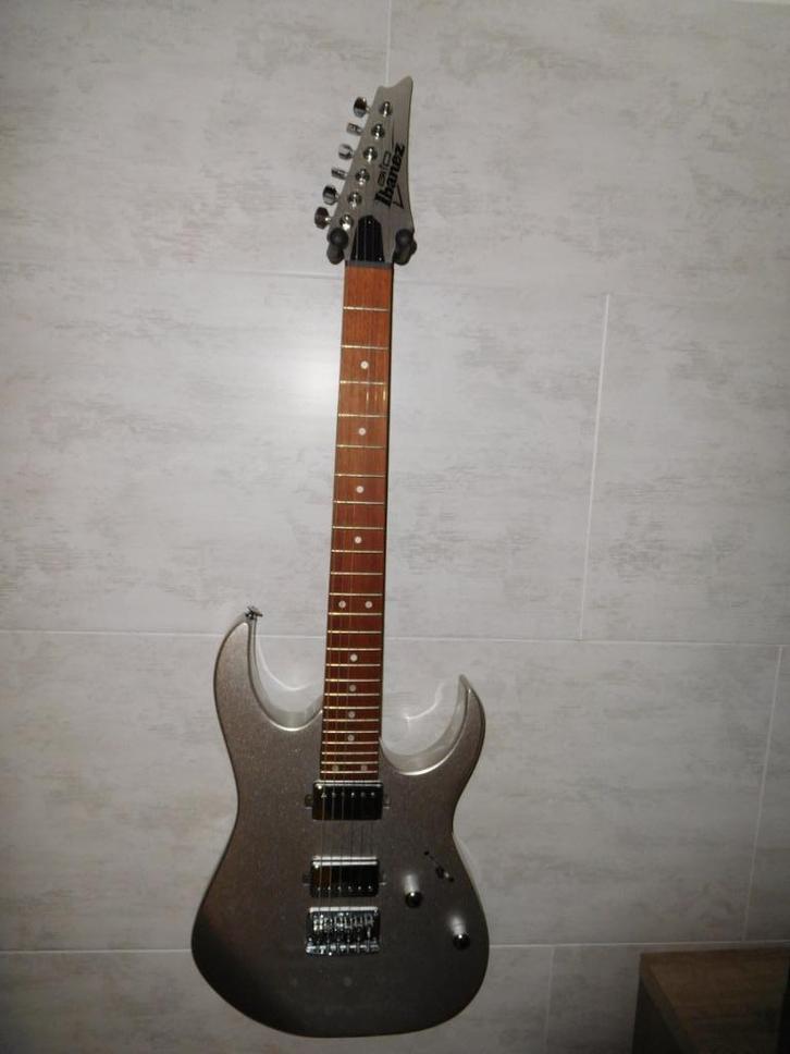 IBANEZ GRG121SP-SV 70th Anniv. + ACC, Muziek en Instrumenten, Snaarinstrumenten | Gitaren | Elektrisch, Nieuw, Solid body, Ibanez