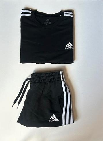 adidas outfit beschikbaar voor biedingen