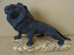 Statue de lion statue 10cm de lion statue en poterie 1970, Animal, Utilisé, Enlèvement ou Envoi