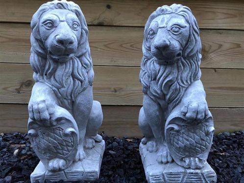 2 leeuwen bewakers, Tuin en Terras, Tuinbeelden, Nieuw, Steen, Ophalen of Verzenden