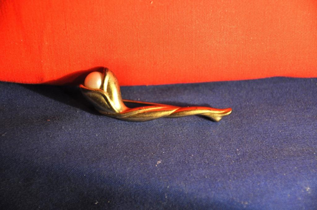 broche bouton de fleur (42), Enlèvement ou Envoi, Utilisé, Autres matériaux