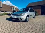 Ford Fiesta 1.3 Essence * Climatiseur * Garantie * 5 portes, Autos, 144 g/km, Argent ou Gris, Achat, Garantie prolongée