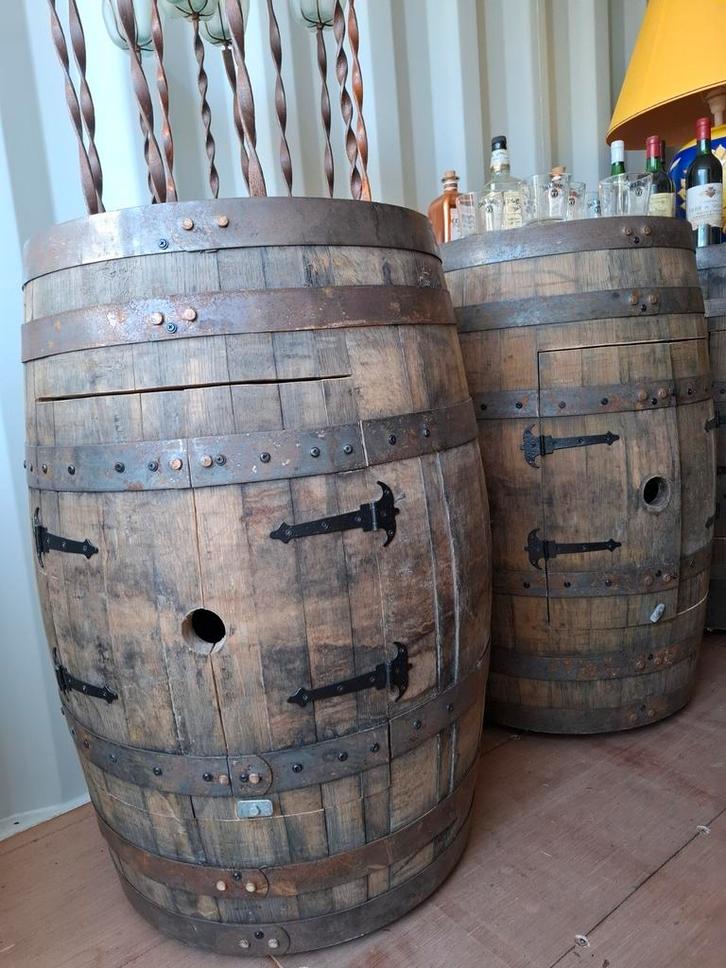 Whisky bar gemaakt van origineel 180l whiskey vat! TOPPER, Huis en Inrichting, Barren, Ophalen