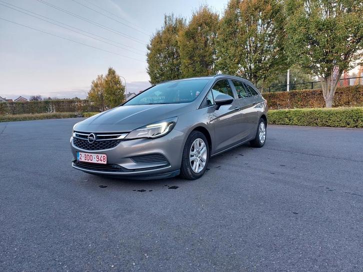 Opel astra sports tourer, Auto's, Opel, Particulier, Astra, Apple Carplay, Diesel, Break, Handgeschakeld, Ophalen