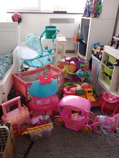 Gros lot de jouet fille, Enfants & Bébés, Jouets | Figurines, Utilisé, Enlèvement ou Envoi