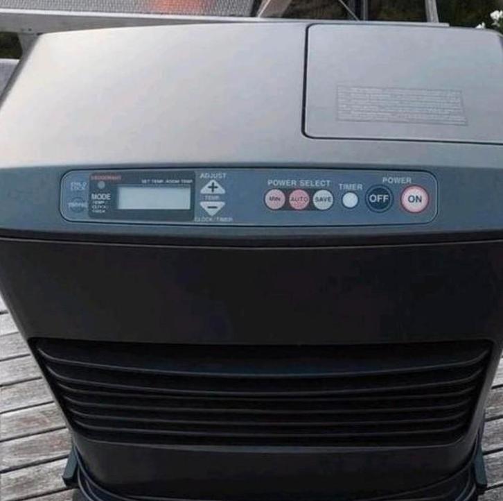 Laserkachel, petroleumkachel kero/ tosai sre 4600,, Huis en Inrichting, Kachels, Zo goed als nieuw, Vrijstaand, Petroleumkachel
