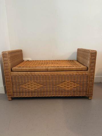 Opbergbank Rotan beschikbaar voor biedingen