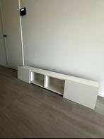 Witte hangkasten Ikea, Ophalen