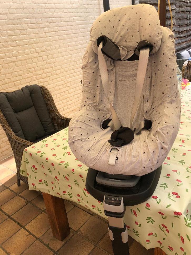 Kinder autostoel isofix, Kinderen en Baby's, Autostoeltjes, Gebruikt, Maxi-Cosi, 9 t/m 18 kg, Isofix, Slaapstand, Zijbescherming
