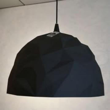 Design lamp beschikbaar voor biedingen
