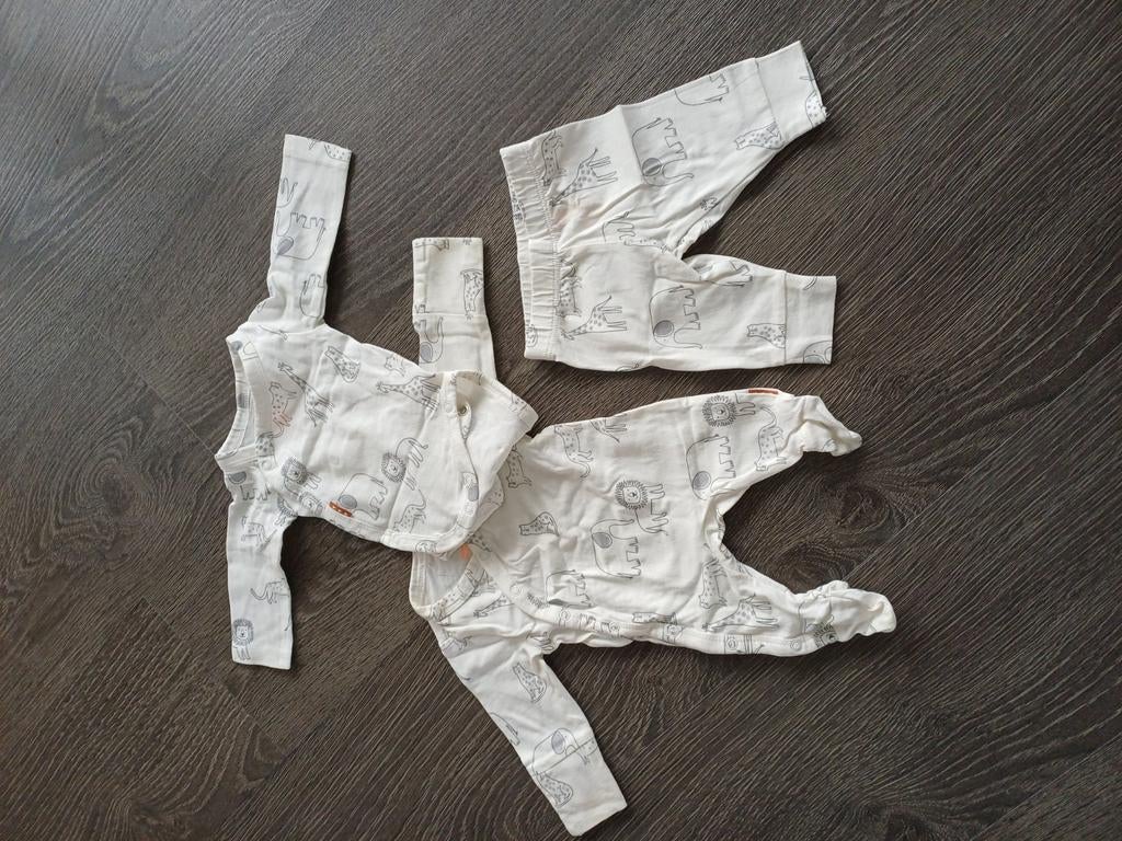 Unisex setje maat 44, Kinderen en Baby's, Babykleding | Prematuur, Zo goed als nieuw, Broekje, Ophalen of Verzenden