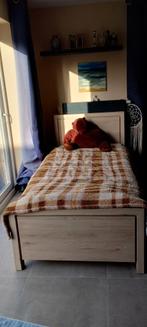 Eenpersoonsbed + lattenbodem en nieuwe matras, Huis en Inrichting, Slaapkamer | Complete slaapkamers, Ophalen