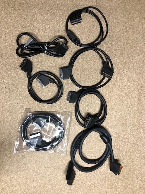 Lengtes Coax Kabels / Stekkers en Dozen/ telefoon kabels., Ophalen of Verzenden, Nieuw