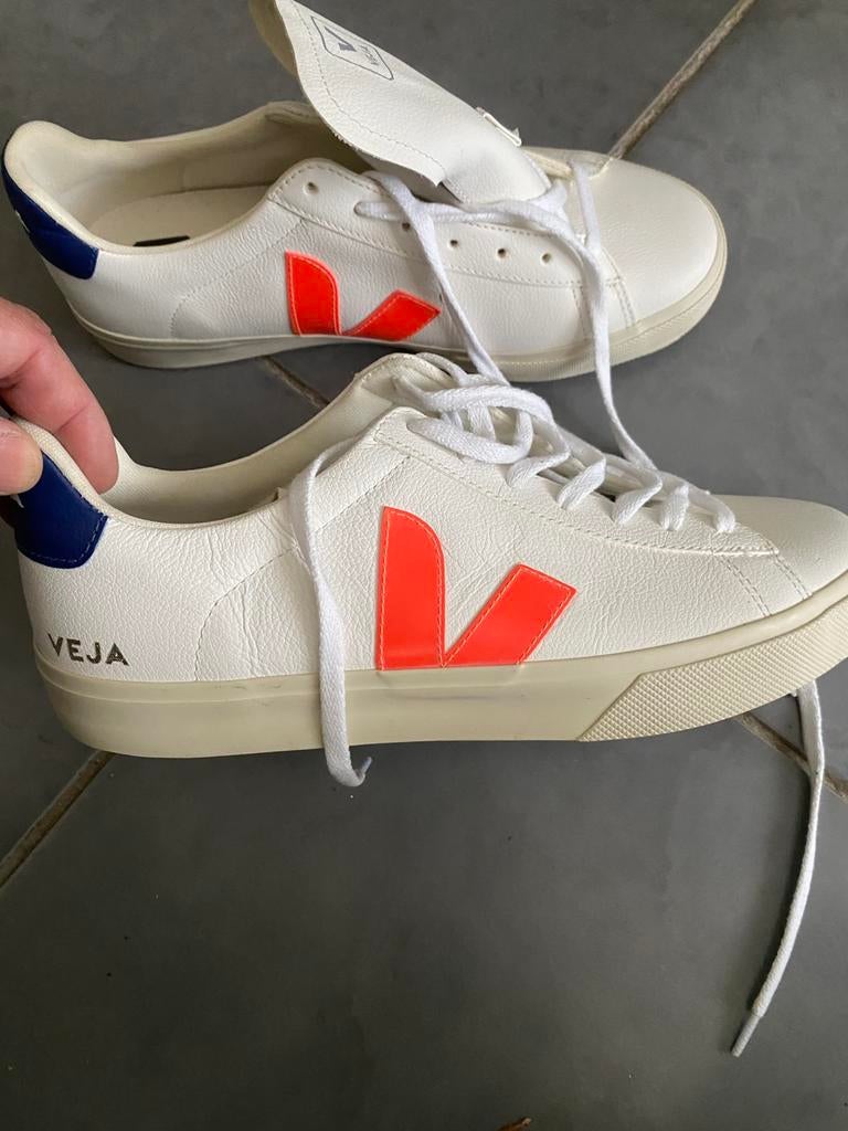Nieuwe VEJA CAMPO sneaker maat 43, Ophalen, Zo goed als nieuw, Sneakers