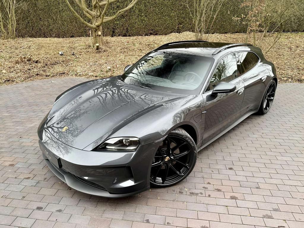 Porsche Taycan Sport Turismo 105kWh/BOSE/Pano/21"/ACC/Top!, Autos, Porsche, Cuir, Argent ou Gris, 2270 kg, Entreprise