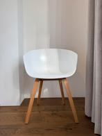 Hay - kuipstoelen wit 2 stuks -eiken onderstel, Huis en Inrichting, Ophalen, Zo goed als nieuw, Wit