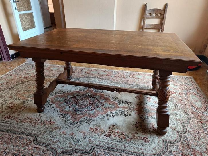 A donner une table en chêne massif pour la salle à manger, Antiquités & Art, Antiquités | Meubles | Tables, Enlèvement