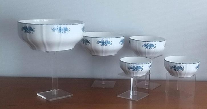 5 Saladeschalen van Boch Frères La Louvière Grand Bouquet, Antiek en Kunst, Antiek | Servies los, Ophalen of Verzenden