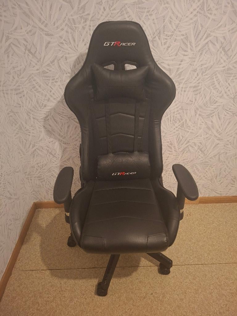 Gaming stoel, Huis en Inrichting, Bureaustoelen, Ophalen, Zwart, Zo goed als nieuw, Gaming bureaustoel