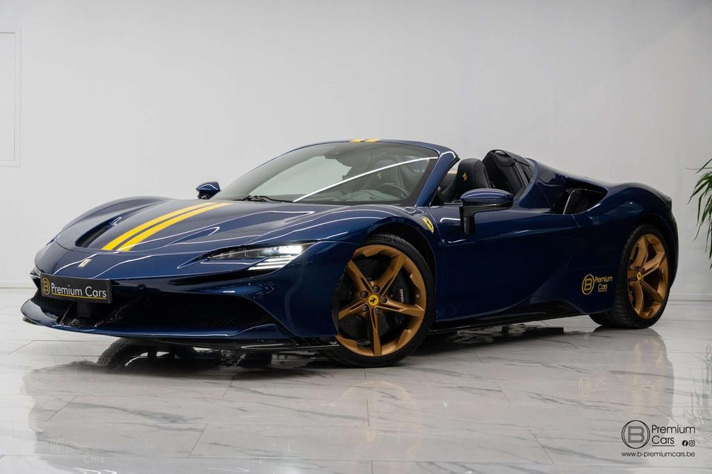 Ferrari SF90 Spider 4.0 V8 F1! PHEV! 10x Carbon / Mega Spec, Auto's, Gebruikt, Cabriolet, Blauw, Alcantara