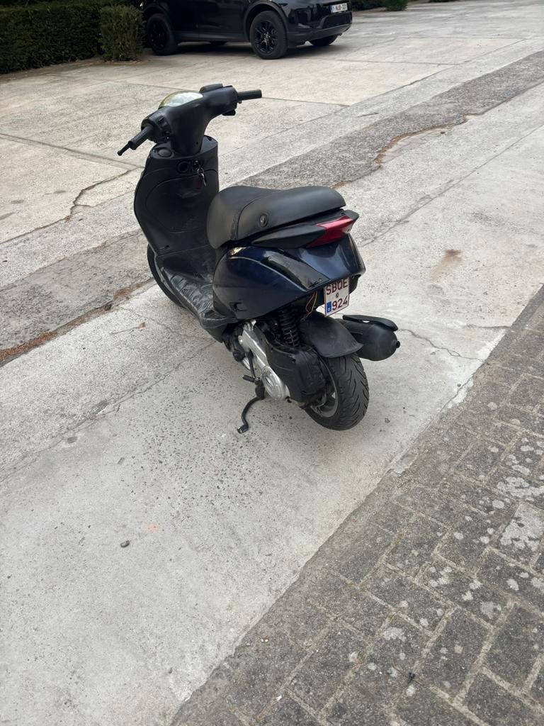 Zip 4takt b klasse, Fietsen en Brommers, Scooters | Piaggio, Ophalen, Zo goed als nieuw, Zip