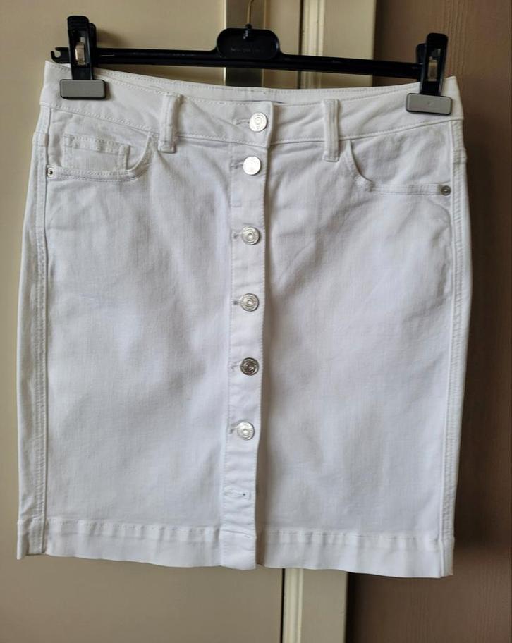Jolie jupe courte de la marque Comma, taille 36, comme neuve, Vêtements | Femmes, Jupes, Taille 36 (S), Blanc, Enlèvement ou Envoi
